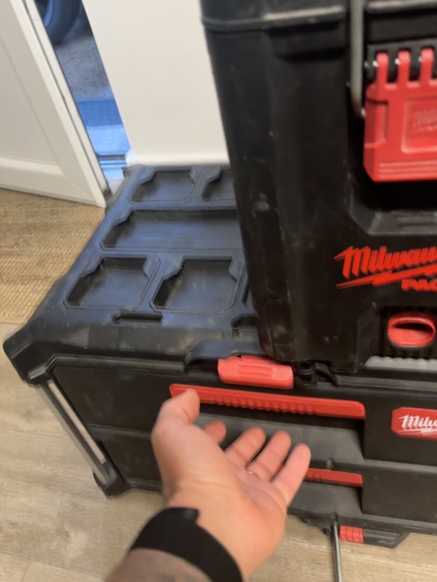Milwaukee M12 Battery Storage